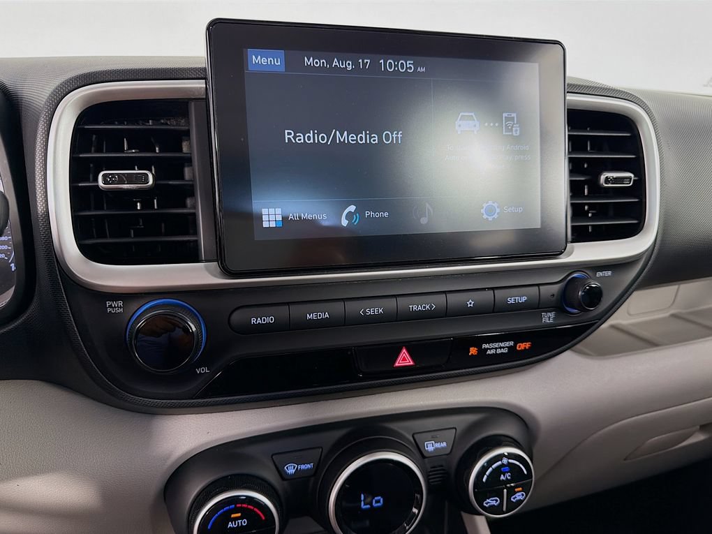 Used 2021 Hyundai Venue SEL FWD image 18