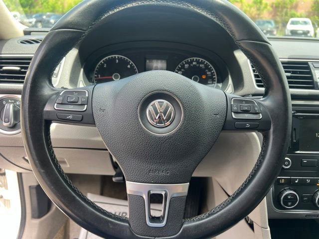 Used 2013 Volkswagen Passat TDI SEL Premium FWD image 21