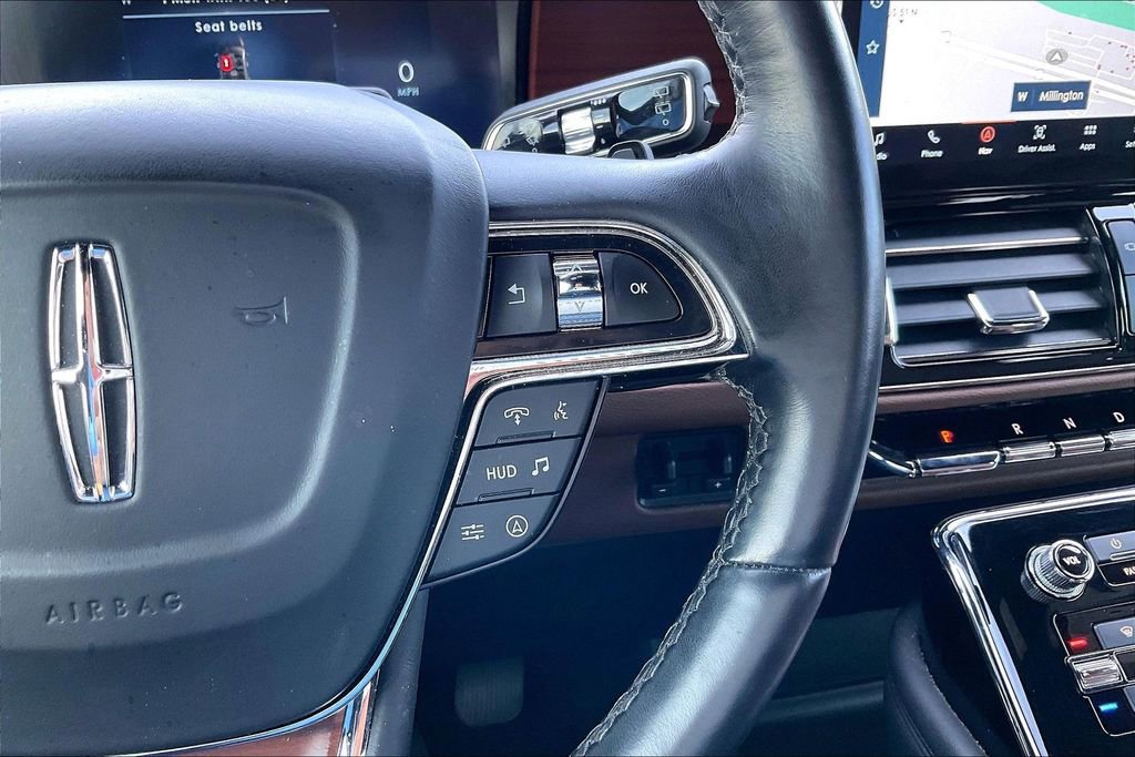 Used 2023 Lincoln Navigator Reserve image 18