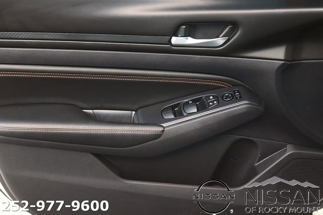 Used 2019 Nissan Altima 2.5 SR FWD image 11