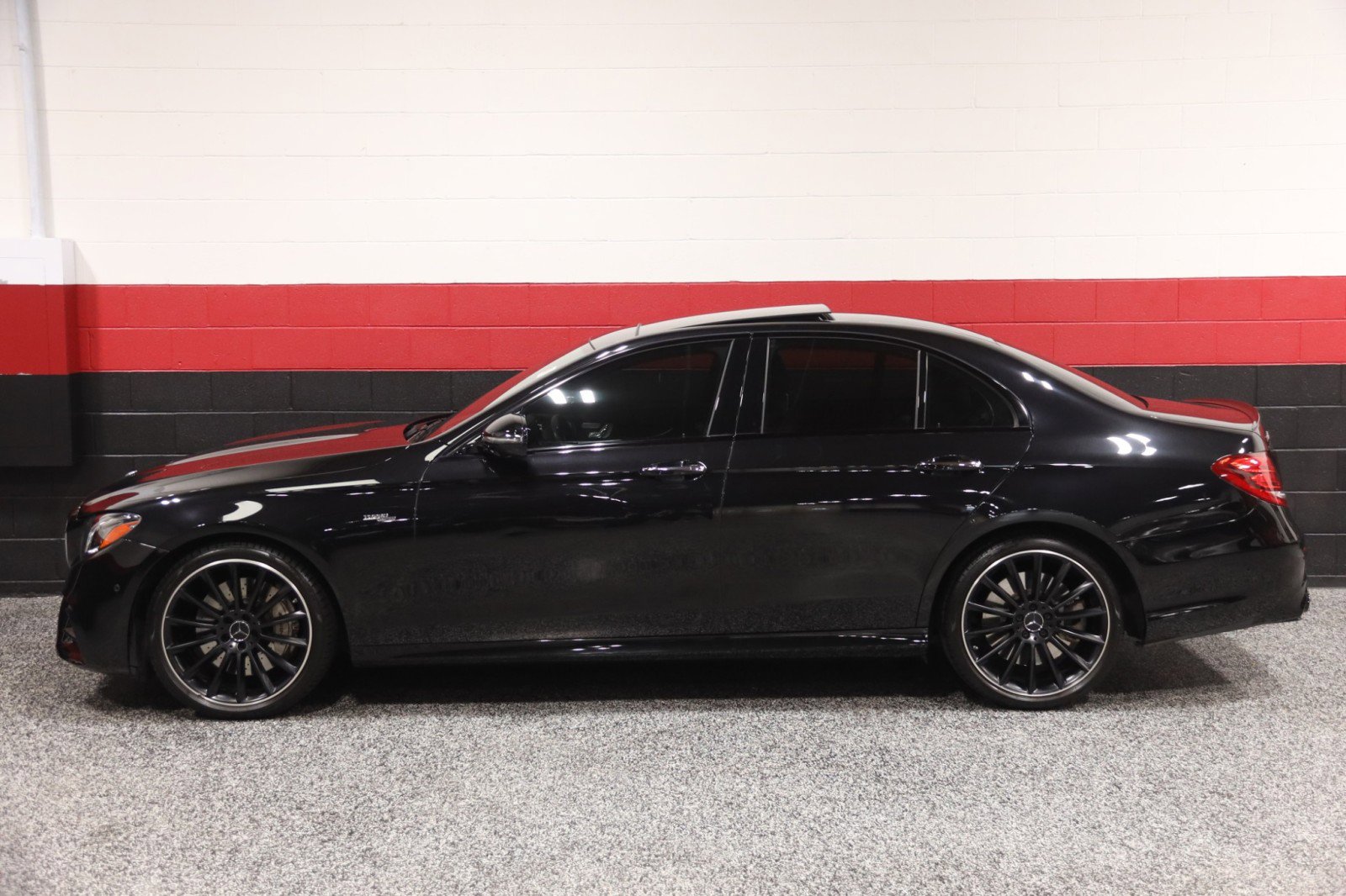 Used 2019 Mercedes-Benz E 53 AMG 4MATIC Sedan image 26