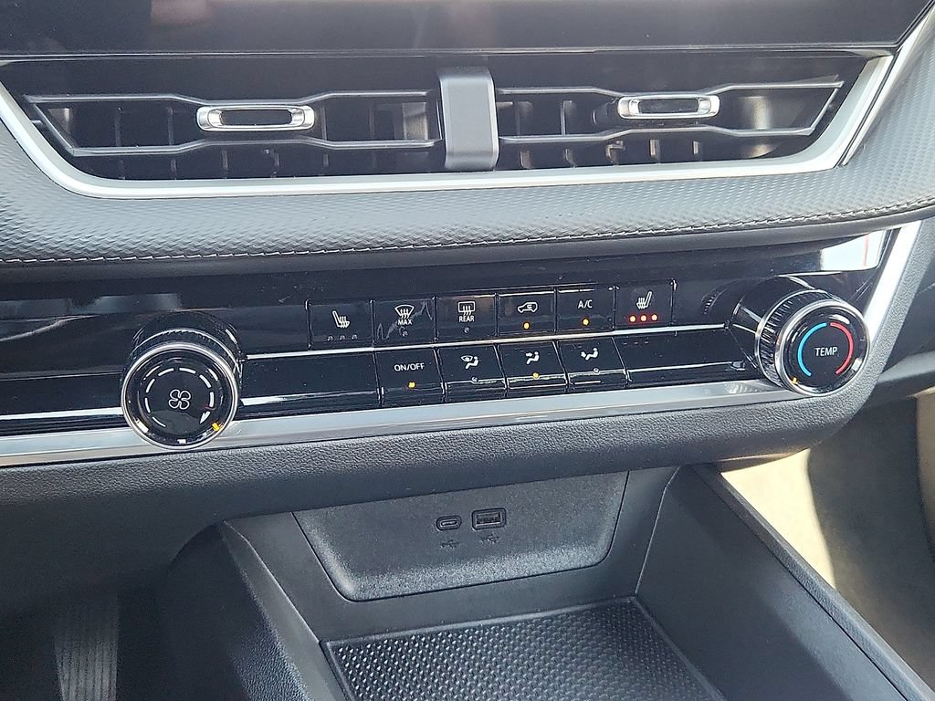 Certified 2026 Chevrolet Equinox LT FWD image 15