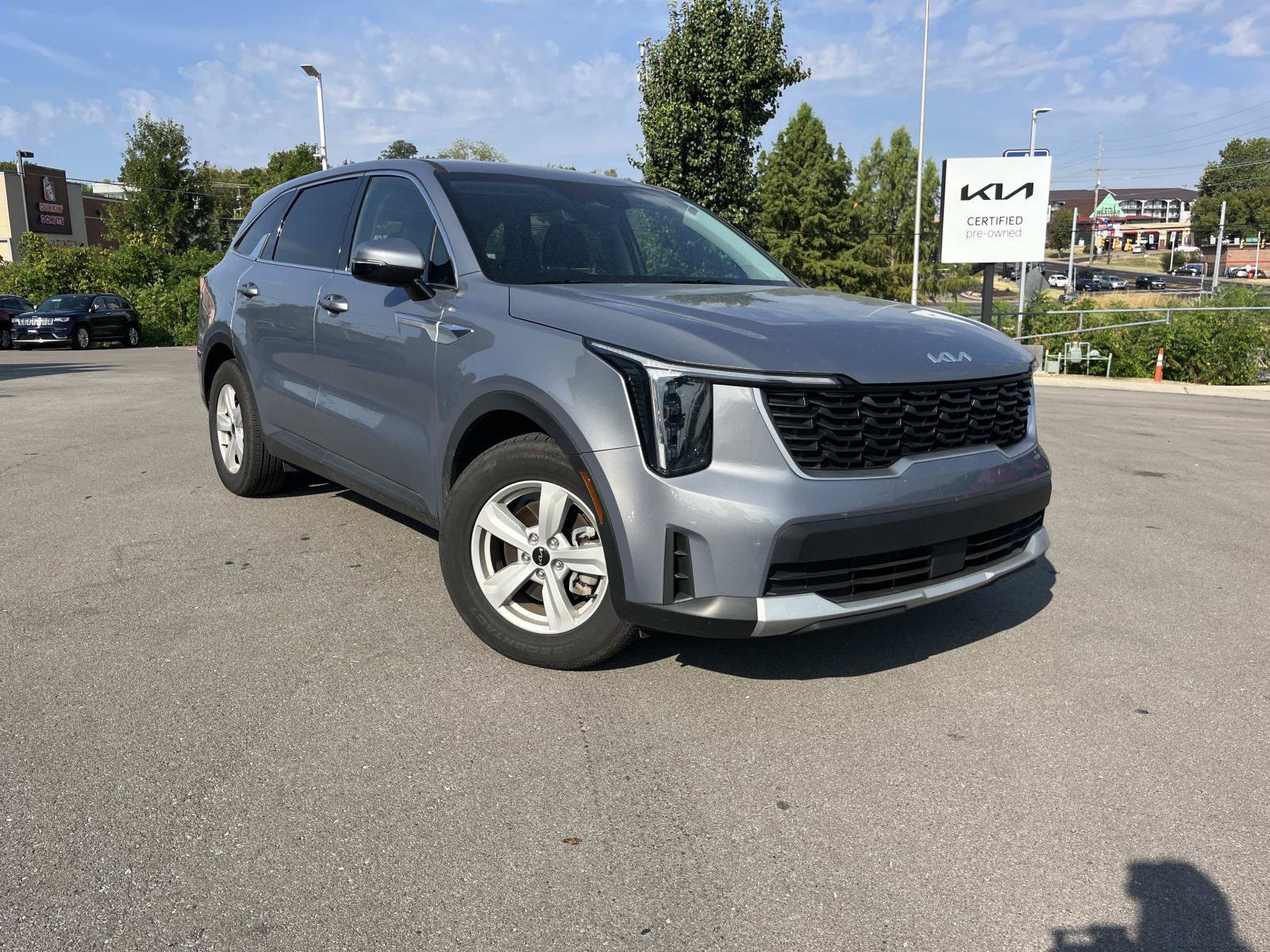 Used 2025 Kia Sorento LX