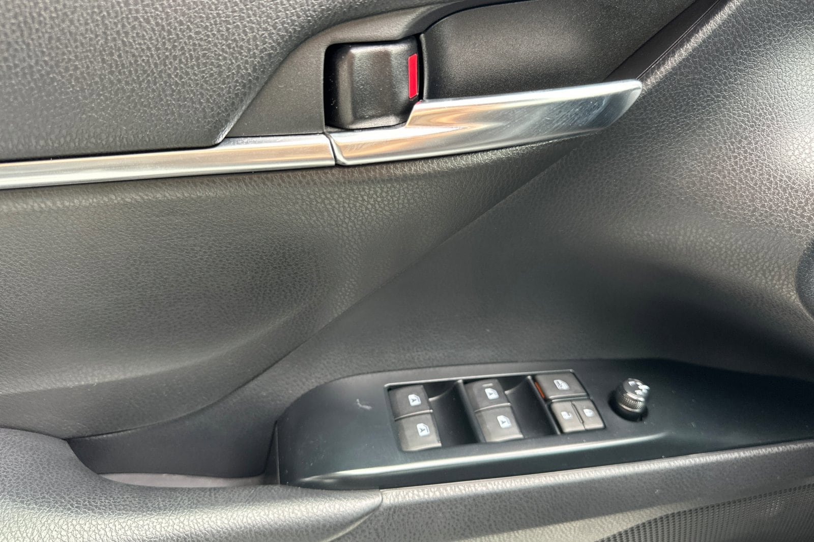 Certified 2020 Toyota Camry TRD FWD image 11