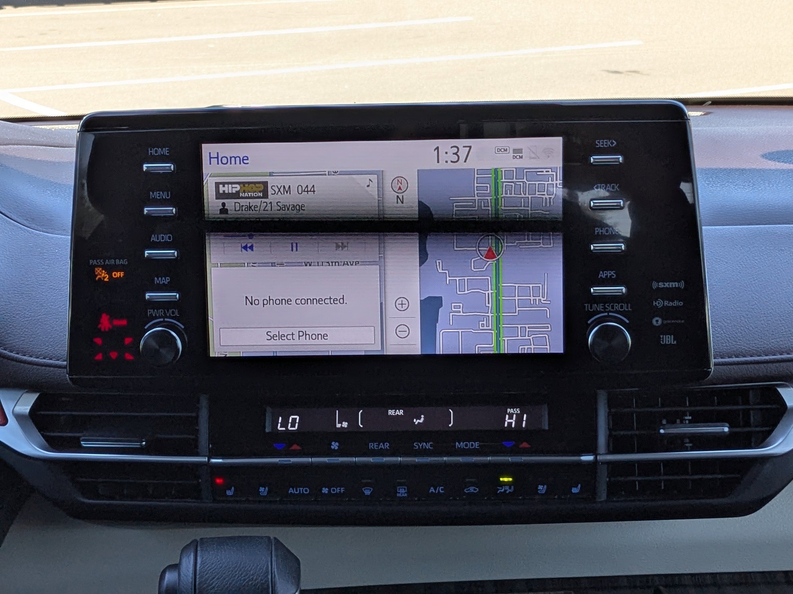 Used 2024 Toyota Sienna Platinum image 20