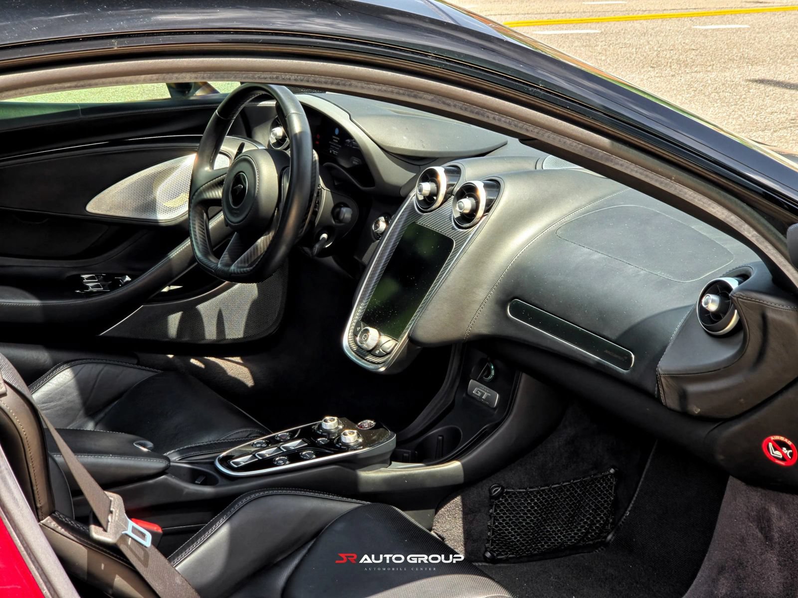 Used 2020 McLaren GT RWD image 39