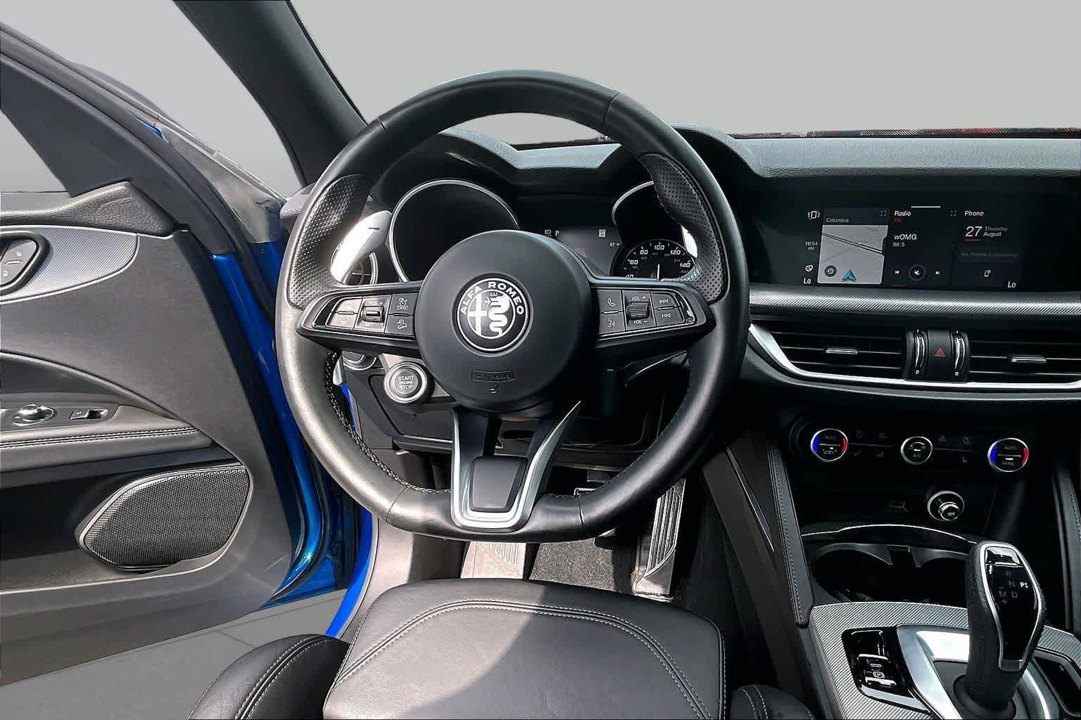 Used 2023 Alfa Romeo Stelvio Veloce AWD/4WD image 10
