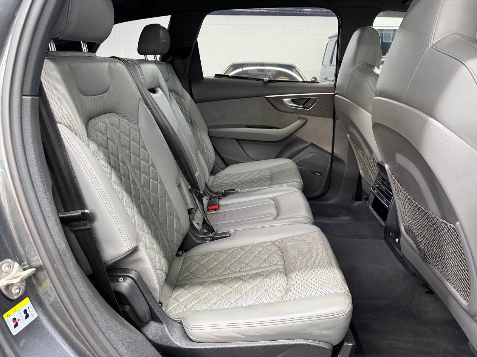 Used 2020 Audi SQ7 Prestige w/ Prestige Package image 23
