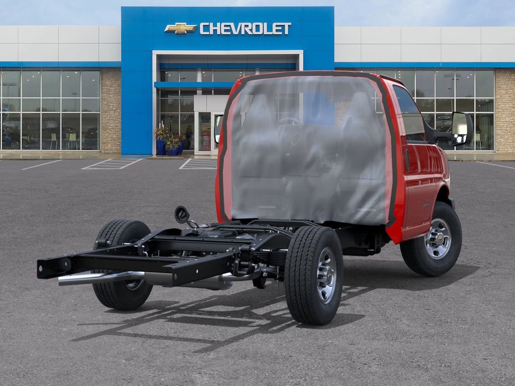 New 2026 Chevrolet Express 3500 image 4