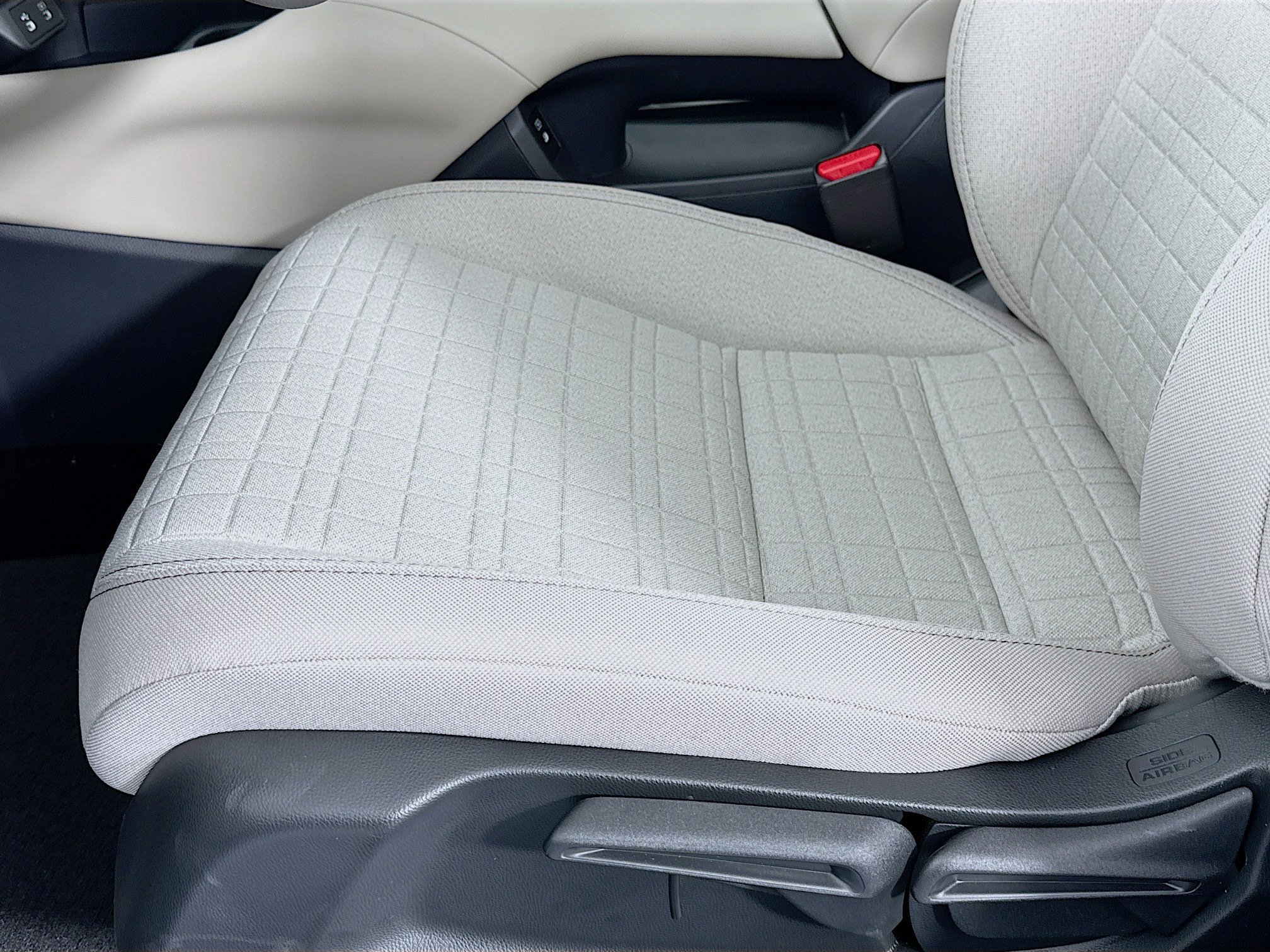 New 2026 Honda HR-V LX image 18