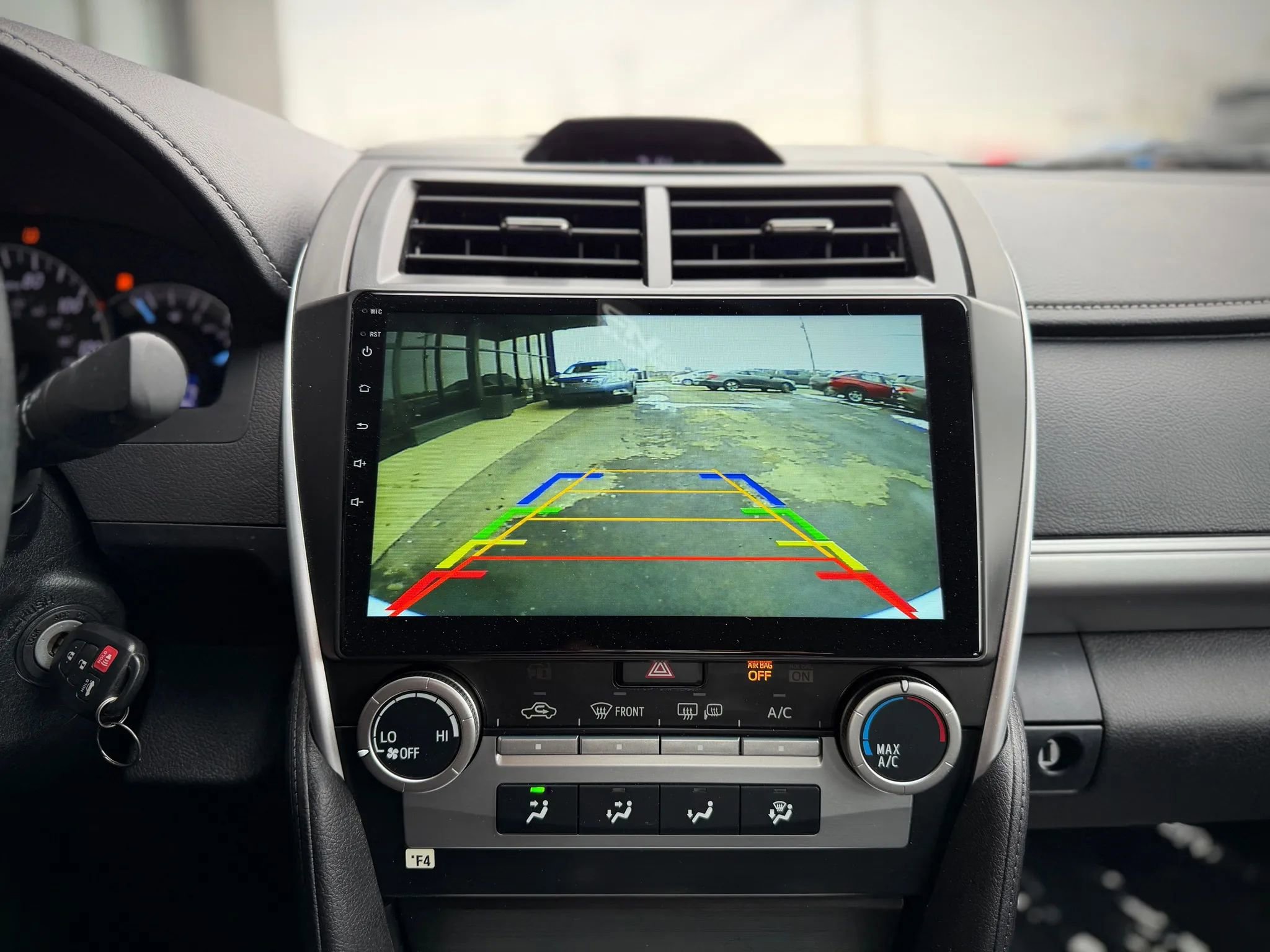 Used 2013 Toyota Camry SE image 14