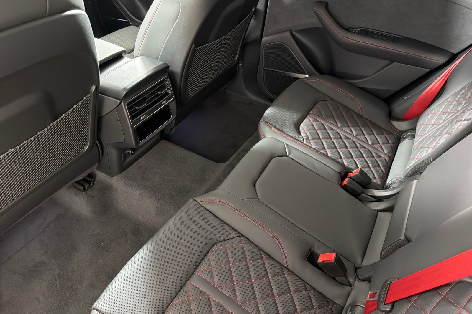 New 2026 Audi Q8 Prestige AWD/4WD image 11