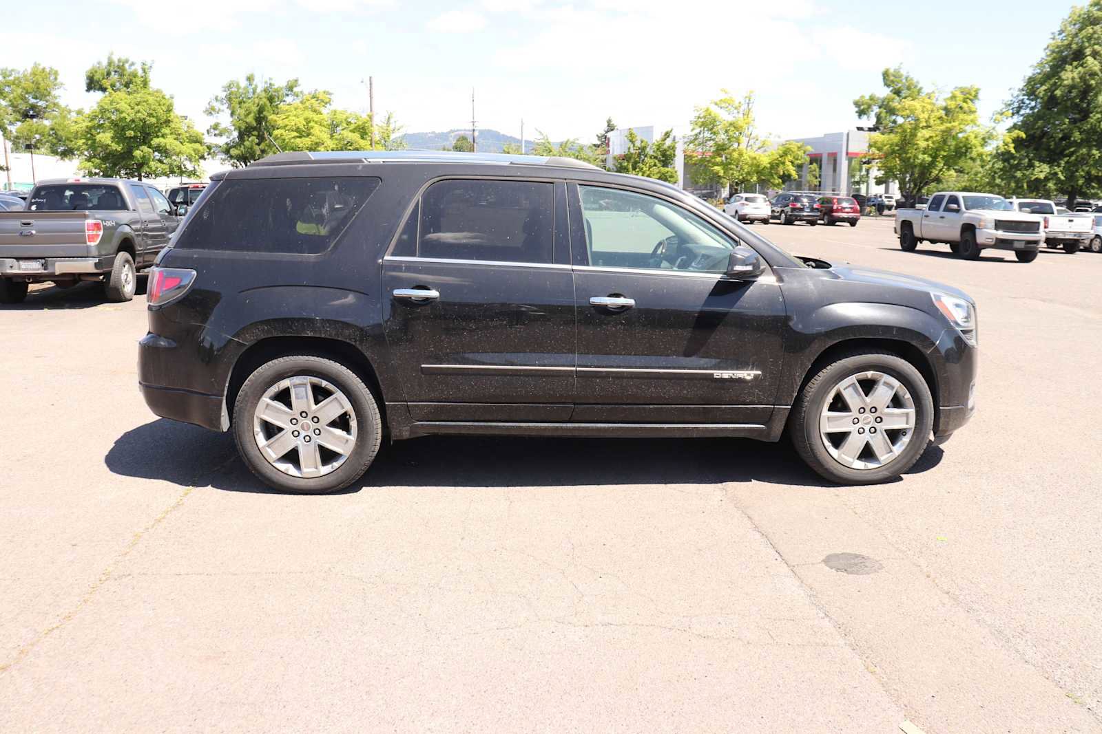 Used 2016 GMC Acadia Denali AWD/4WD image 4