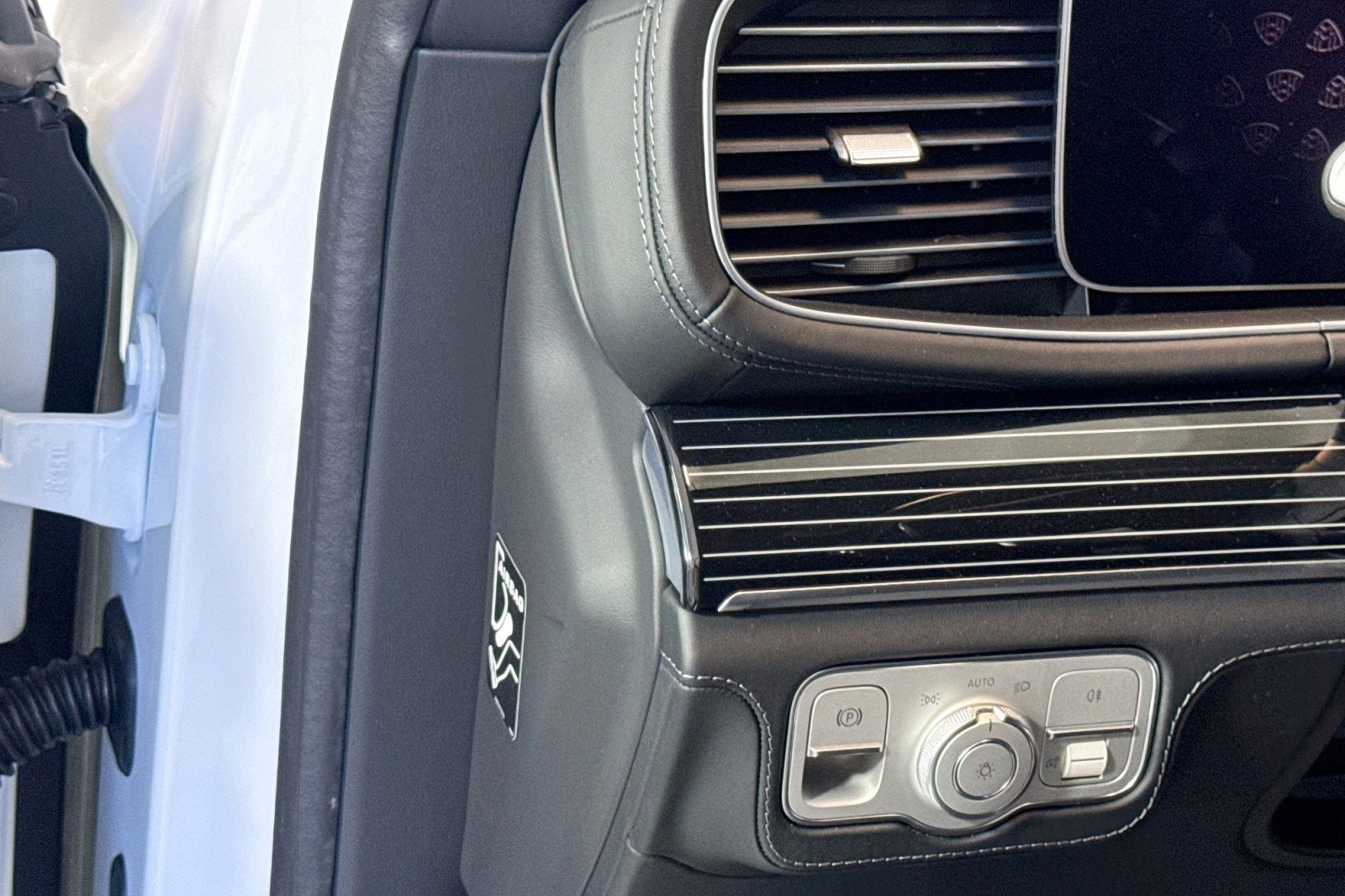 New 2026 Mercedes-Benz Maybach GLS 600 4MATIC image 10