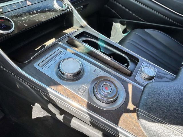 Used 2024 Genesis GV80 2.5T AWD/4WD image 16