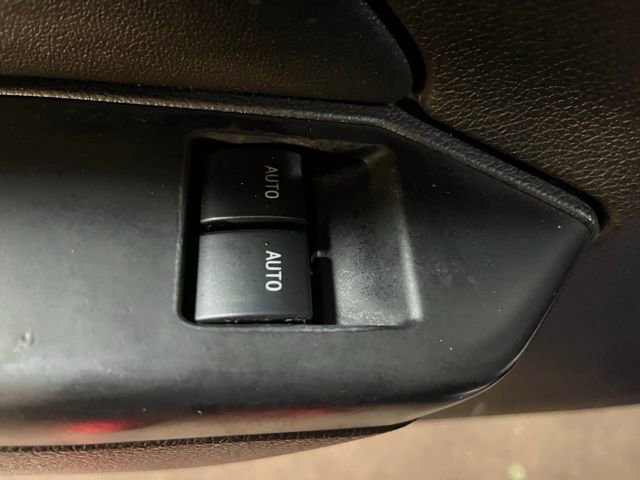 Used 2014 Ford Mustang Coupe image 12