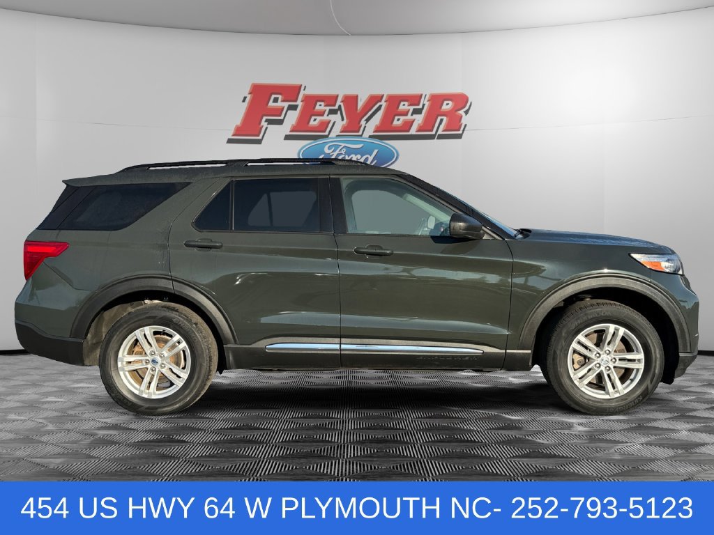 Used 2023 Ford Explorer XLT w/ Equipment Group 202A AWD/4WD image 6