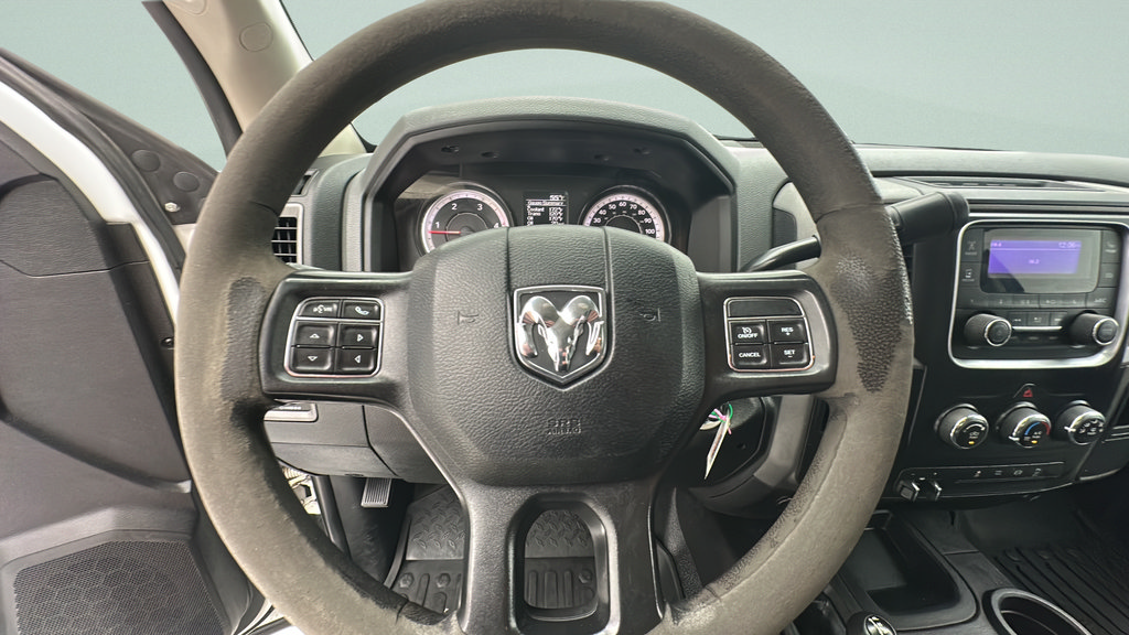 Used 2017 RAM 3500 Tradesman w/ Chrome Appearance Group AWD/4WD image 15