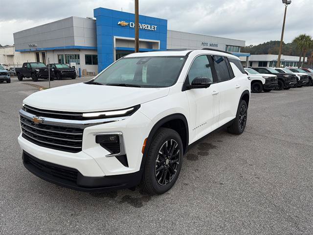 New 2026 Chevrolet Traverse LT w/ Sun and Wheel Package image 3