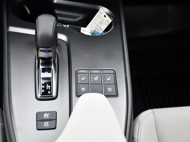 New 2025 Lexus UX 300h AWD image 25