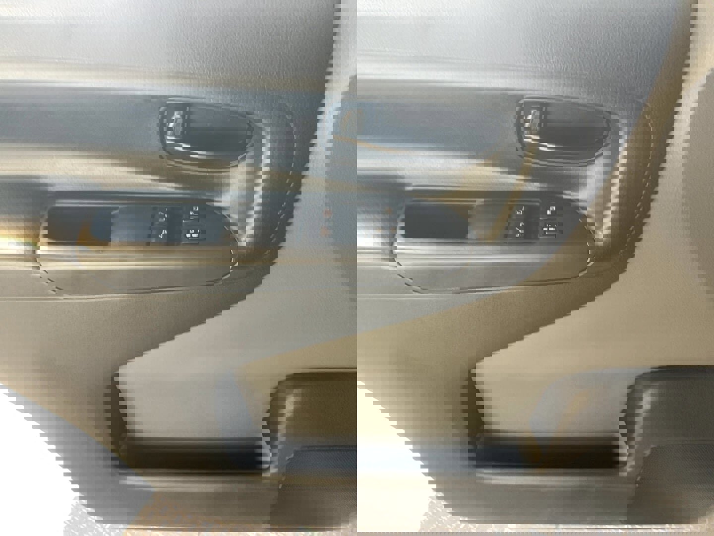 Used 2021 Nissan NV200 SV w/ Sliding Door Glass Package image 9