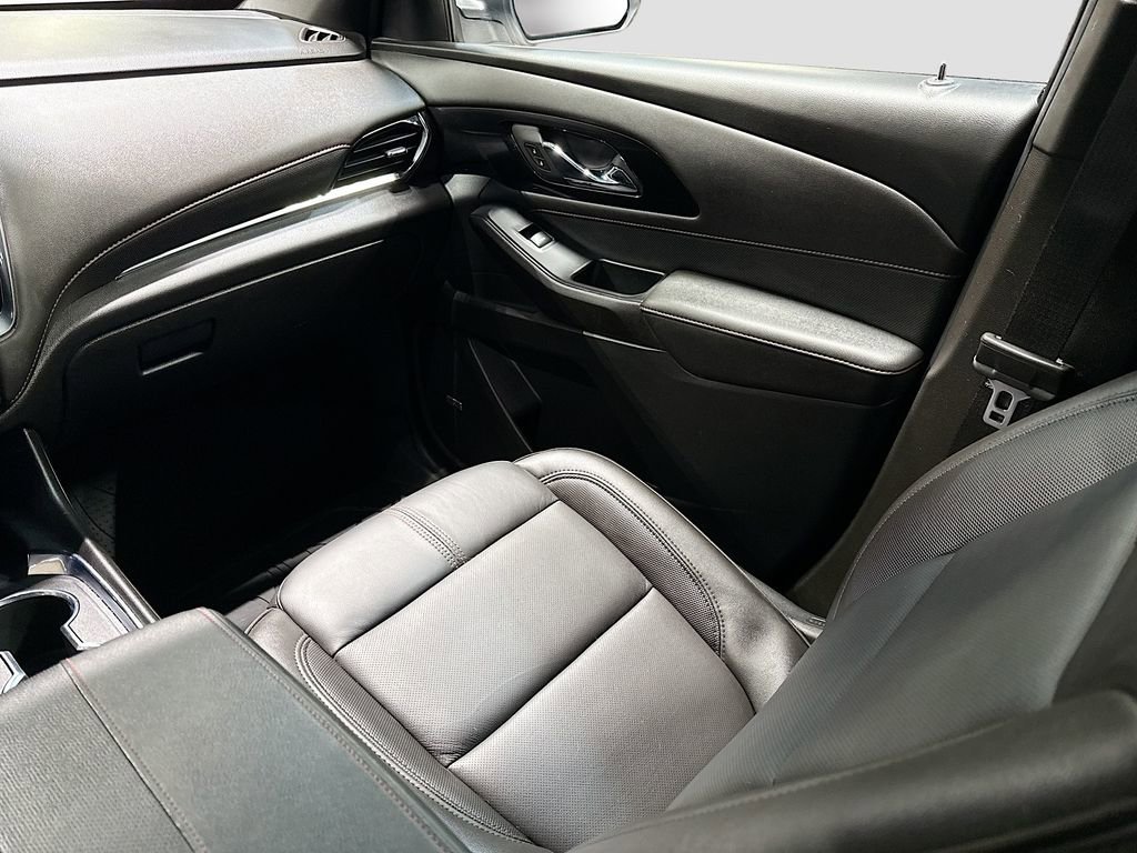 Used 2023 Chevrolet Traverse RS w/ LPO, Floor Liner Package image 24