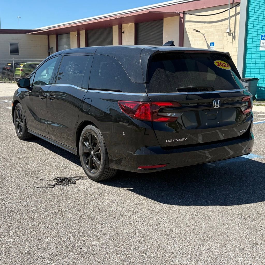 Used 2024 Honda Odyssey Sport image 5