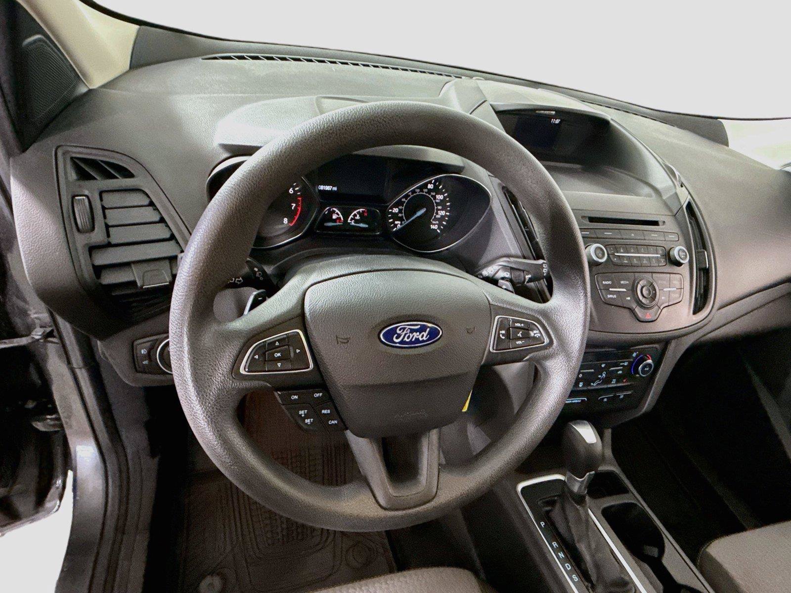 Used 2017 Ford Escape SE w/ SE Cold Weather Package AWD/4WD image 5