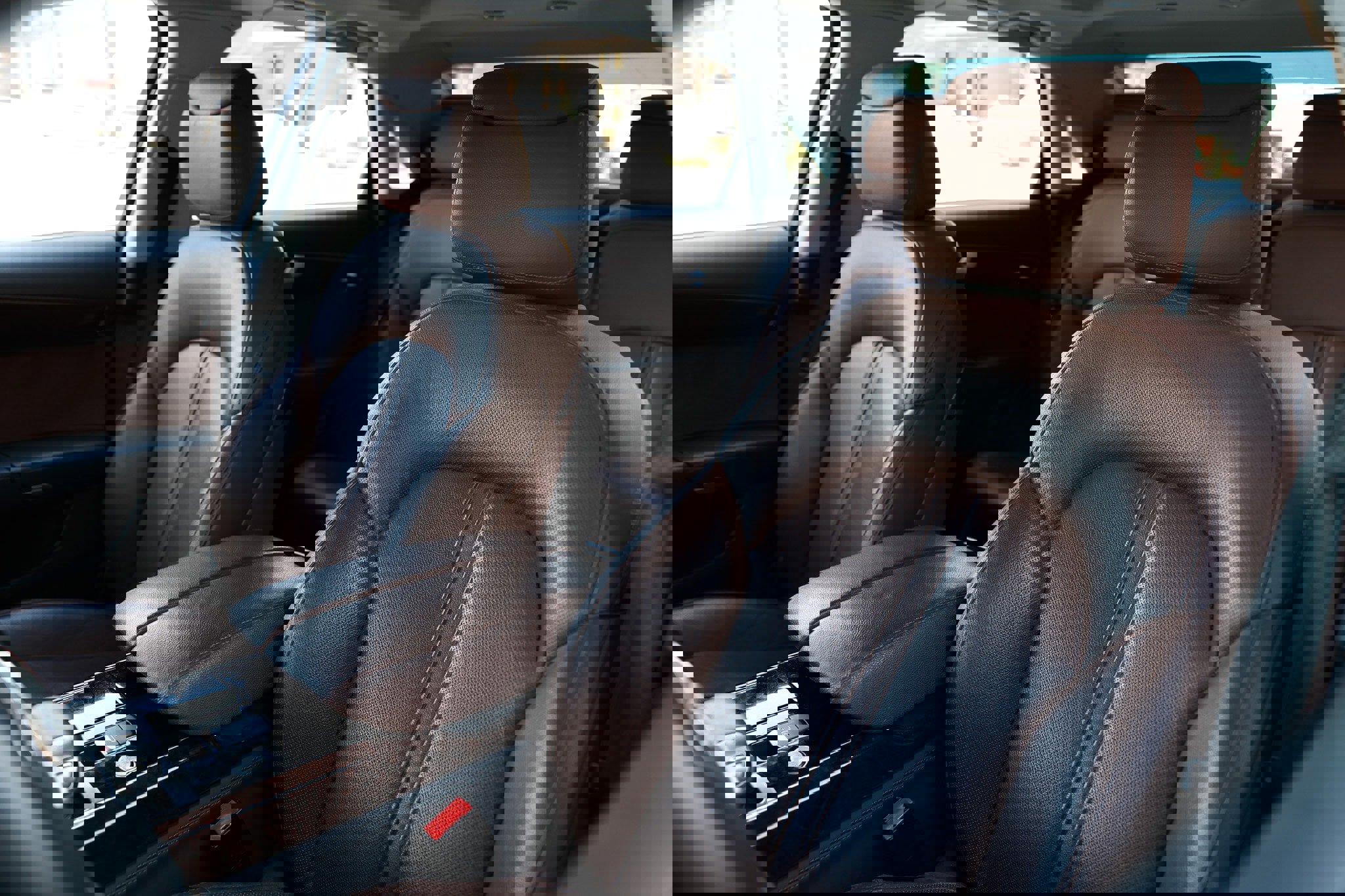 Used 2014 Audi A8 L TDI w/ Premium Package image 9