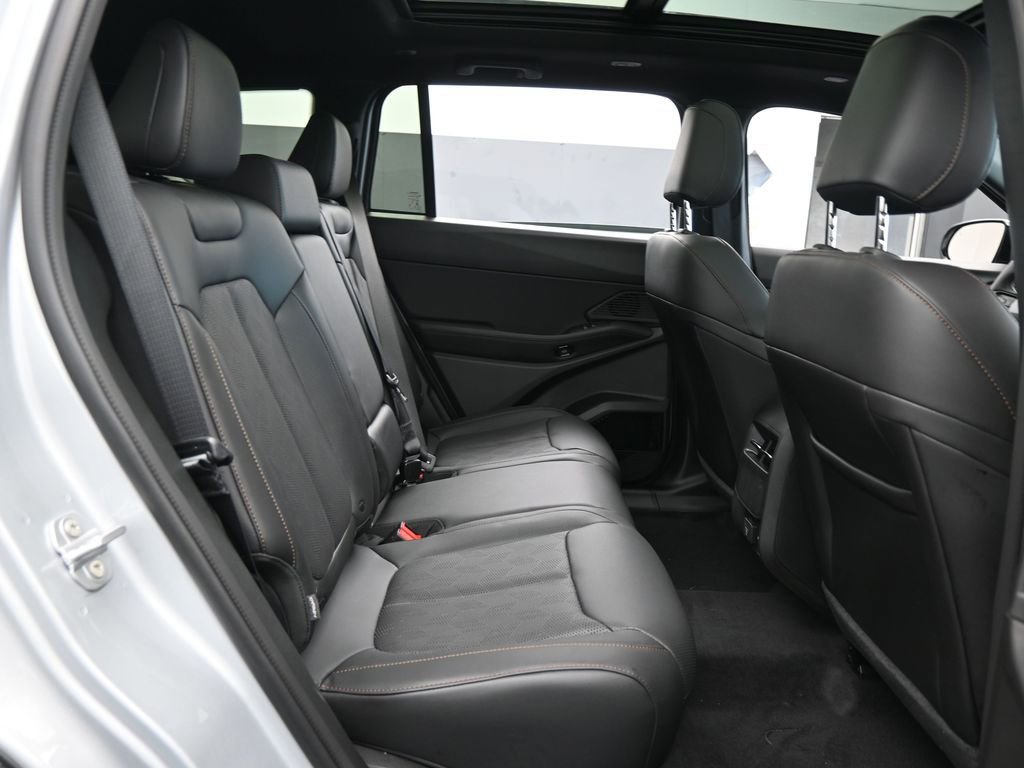 New 2026 Jeep Cherokee Overland image 41