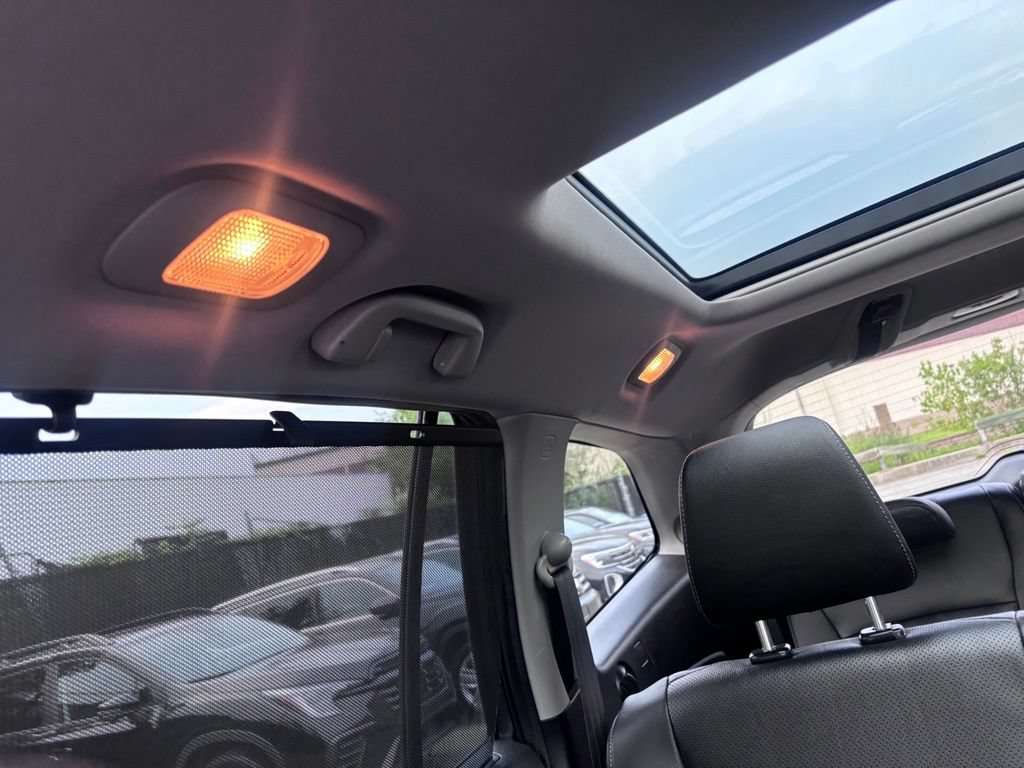 Used 2019 Honda Pilot Elite image 34