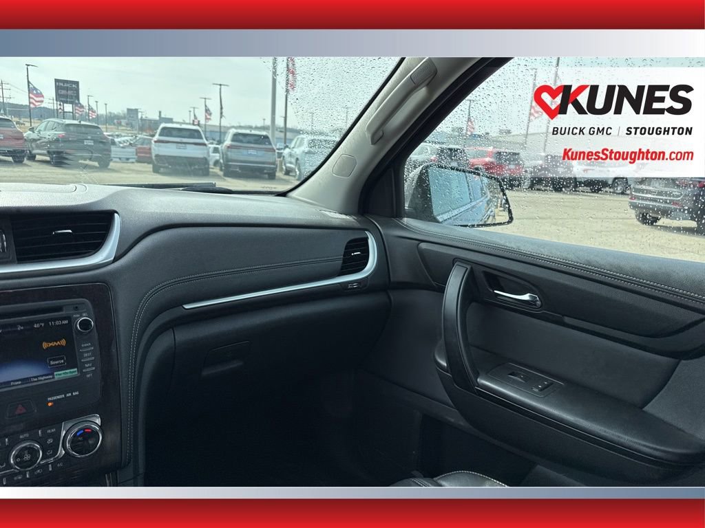 Used 2015 Chevrolet Traverse LT image 35