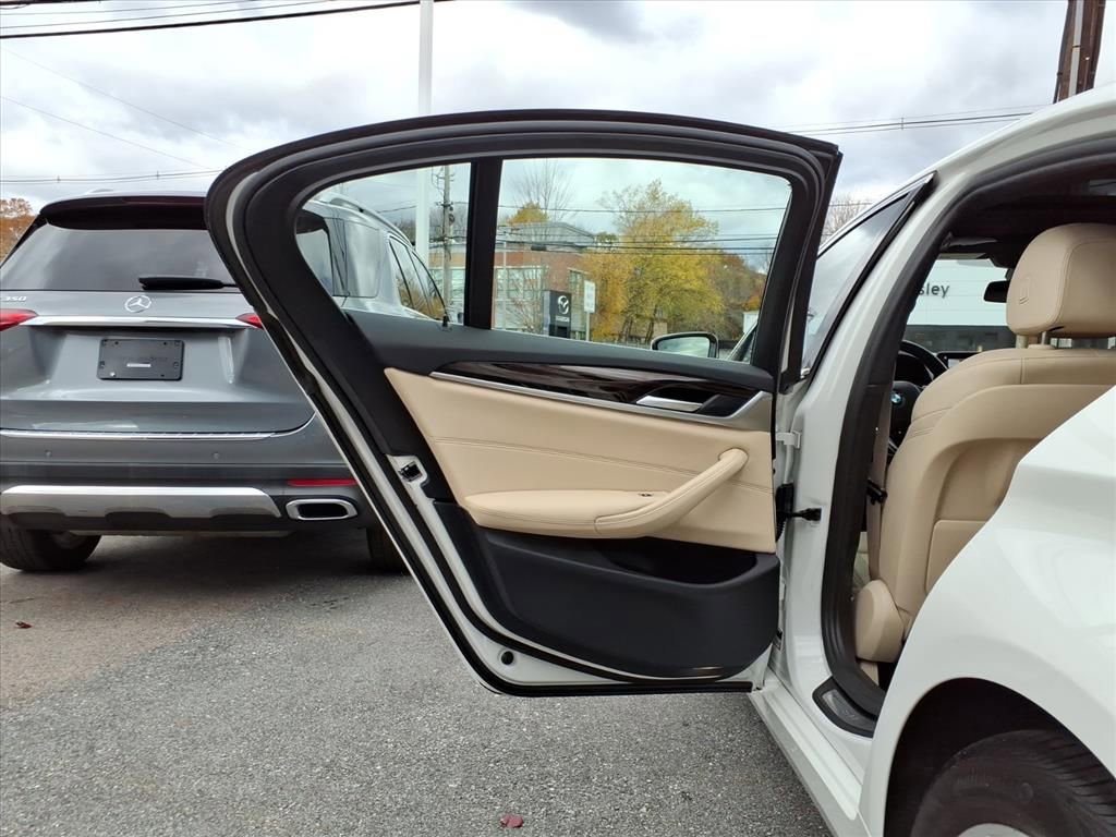 Used 2022 BMW 530i xDrive w/ Convenience Package image 12