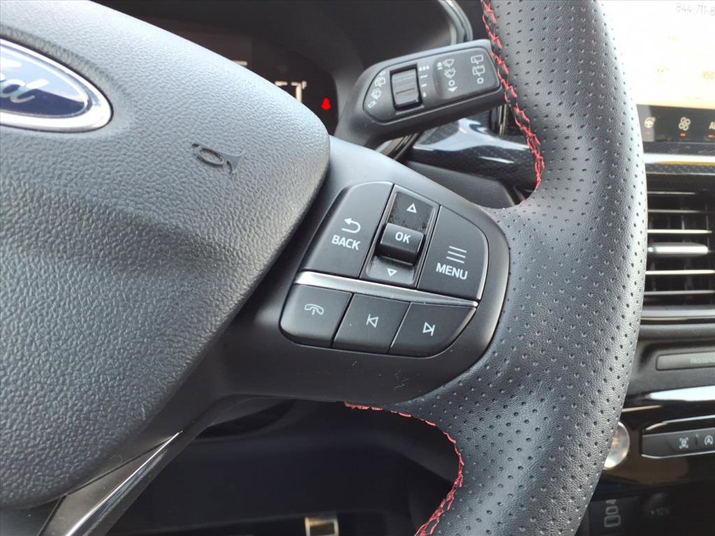 Certified 2024 Ford Escape ST-Line Select w/ Tech Pack #1 image 17