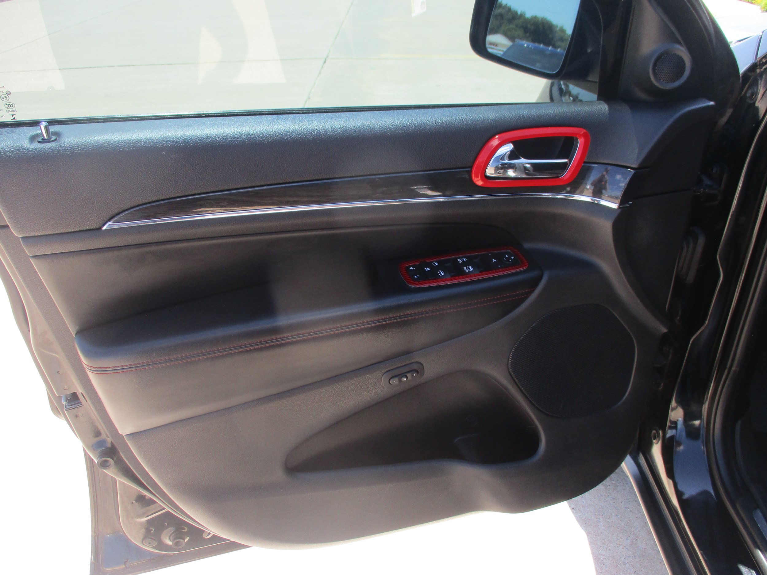Used 2017 Jeep Grand Cherokee Trailhawk AWD/4WD image 5