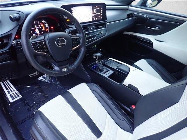Used 2022 Lexus ES 350 F Sport image 9