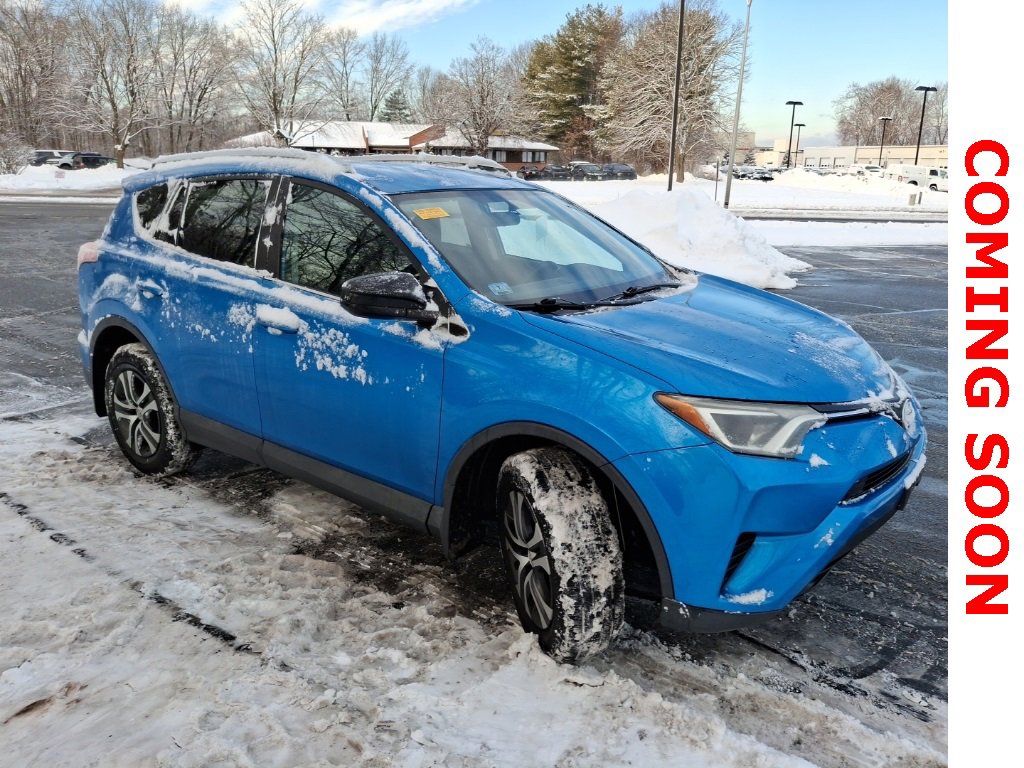 Used 2016 Toyota RAV4 LE image 3
