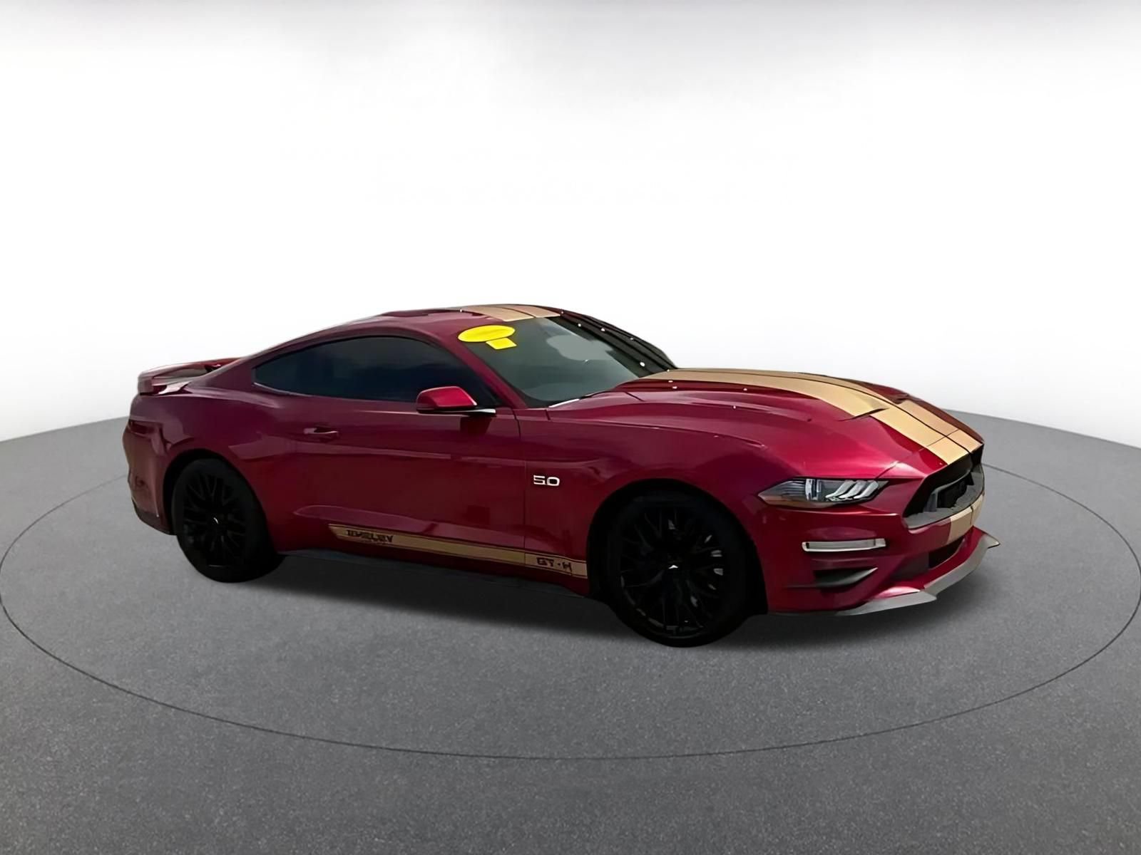 Used 2022 Ford Mustang GT Premium w/ GT Performance Package RWD image 2