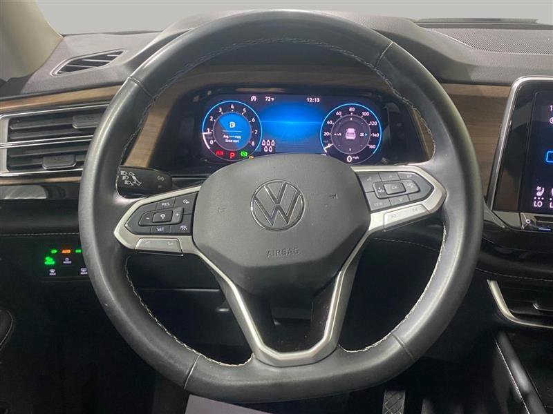 Used 2024 Volkswagen Atlas SE AWD/4WD image 12