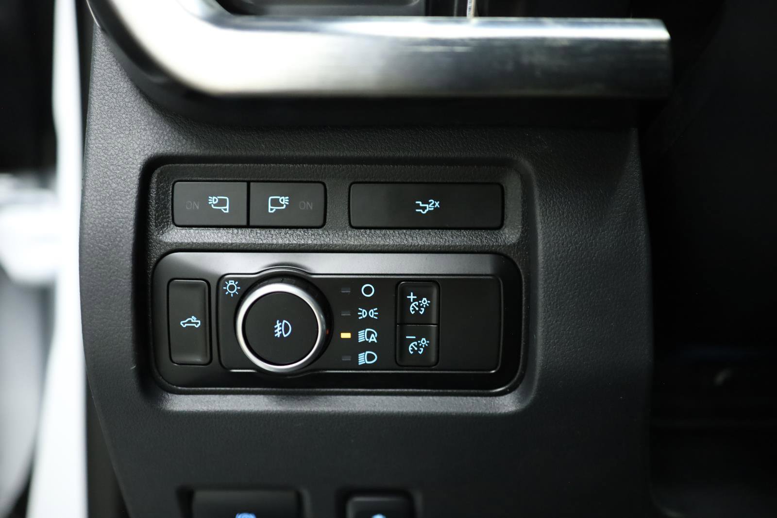 Used 2023 Ford F350 Lariat image 44