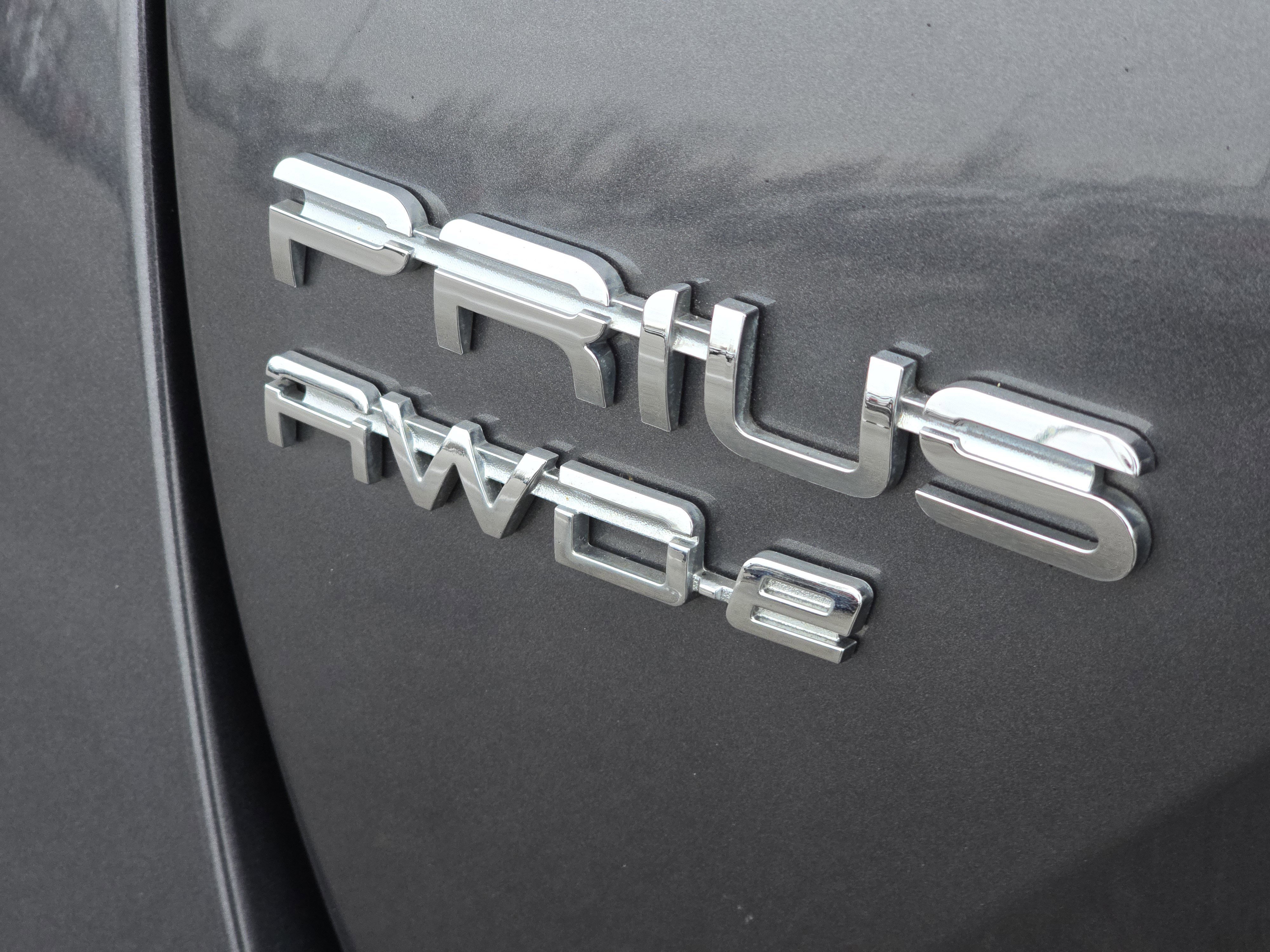 Used 2022 Toyota Prius XLE w/ Advanced Technology Package image 11