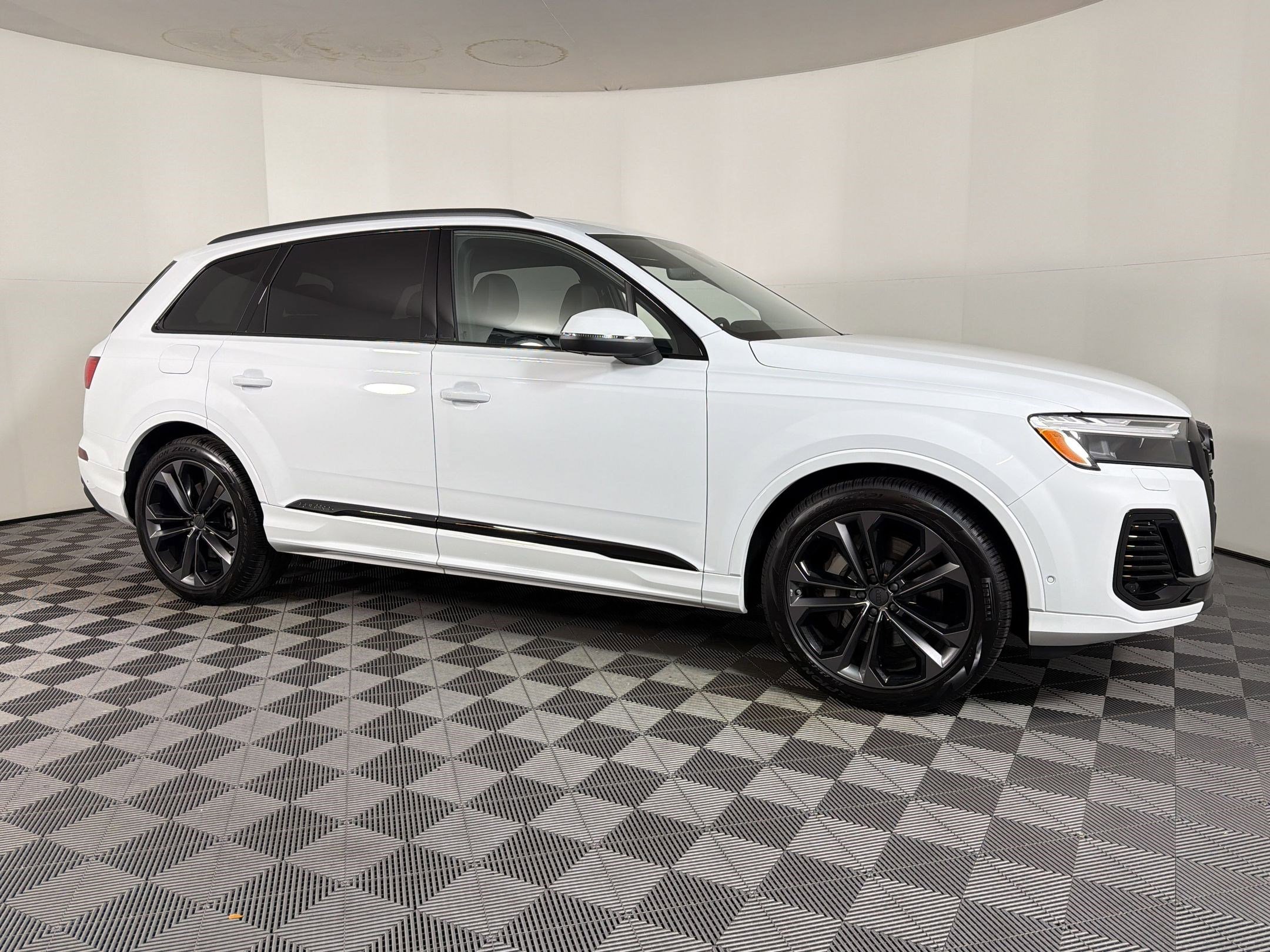New 2026 Audi Q7 Premium Plus image 6