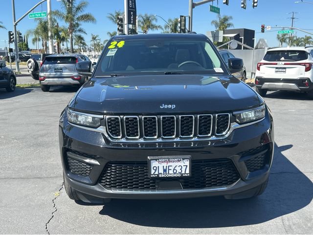 Used 2024 Jeep Grand Cherokee Laredo X w/ Trailer Tow Package image 2