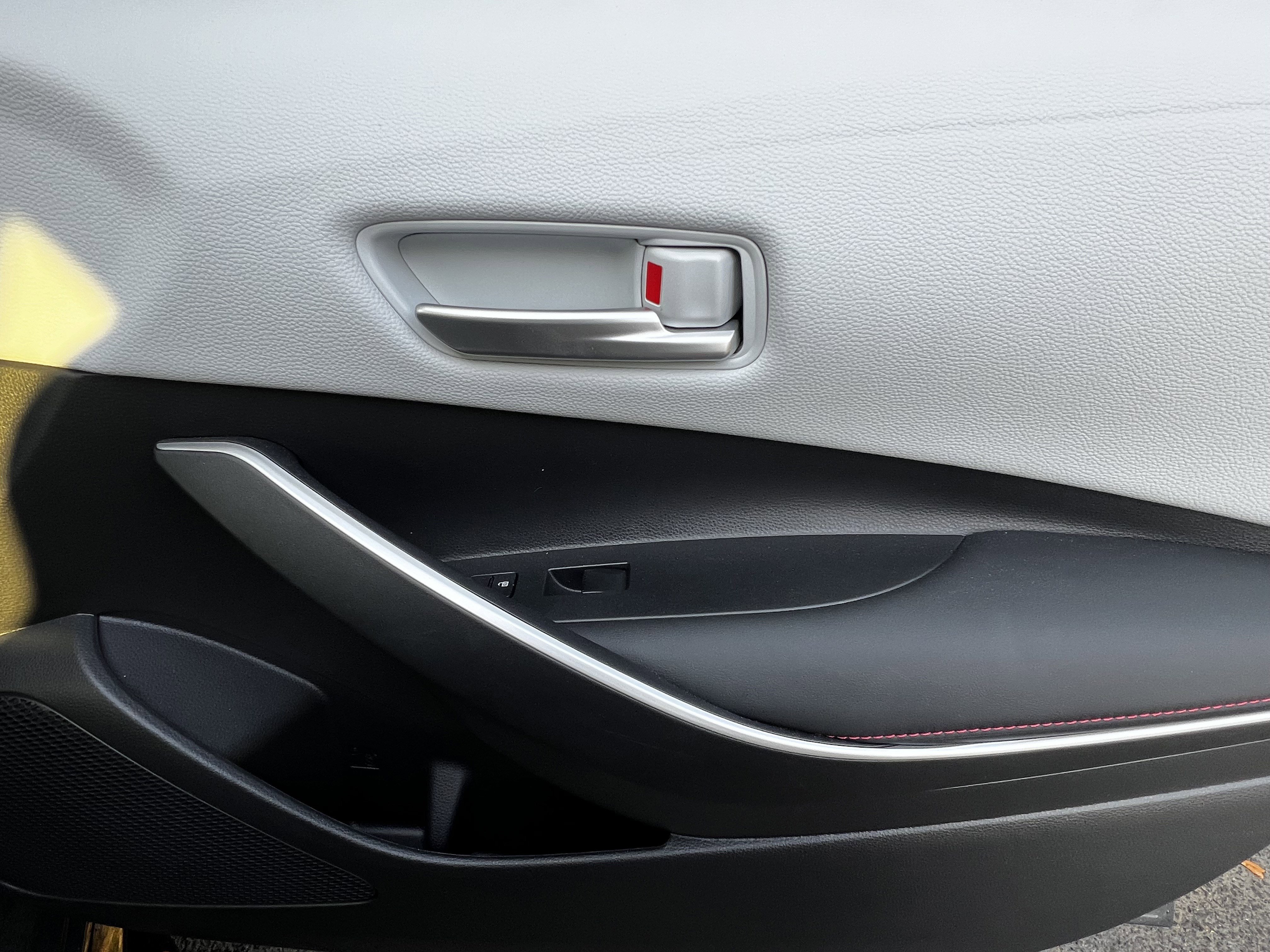 Used 2025 Toyota Corolla SE FWD image 42