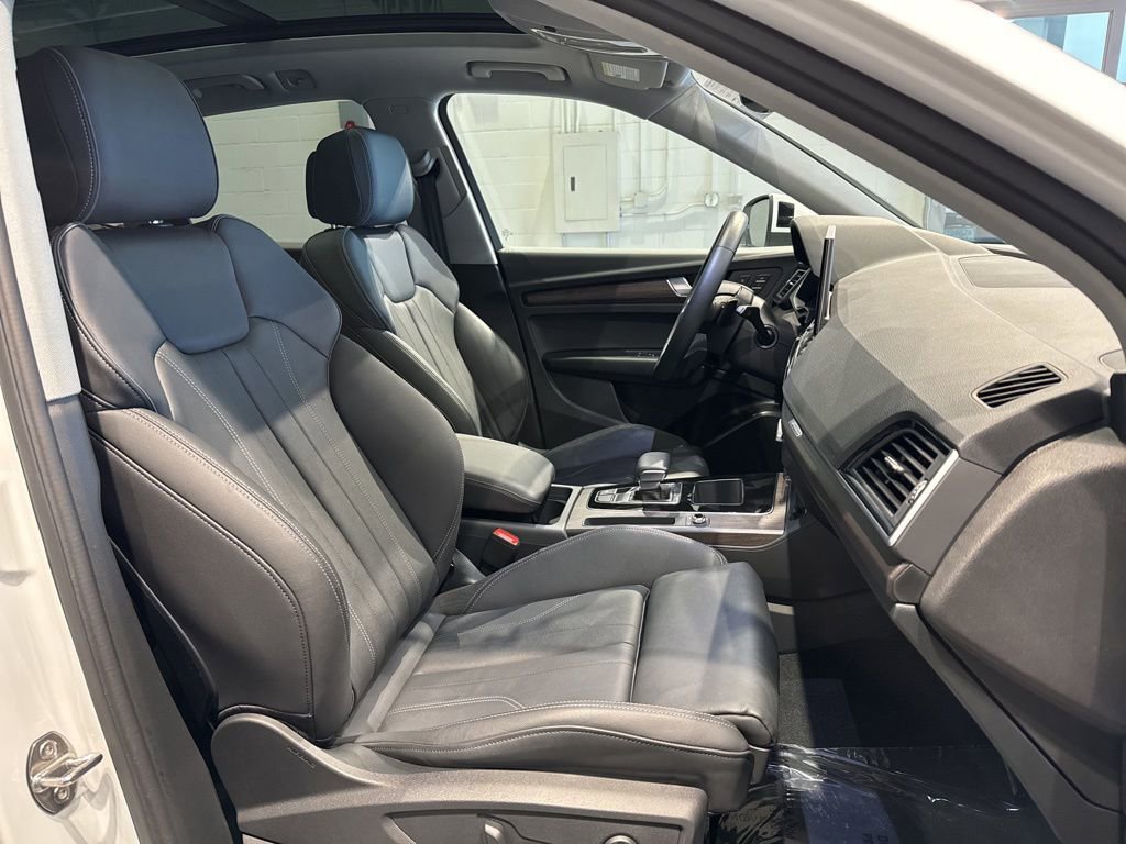 Used 2024 Audi Q5 2.0T Premium image 37