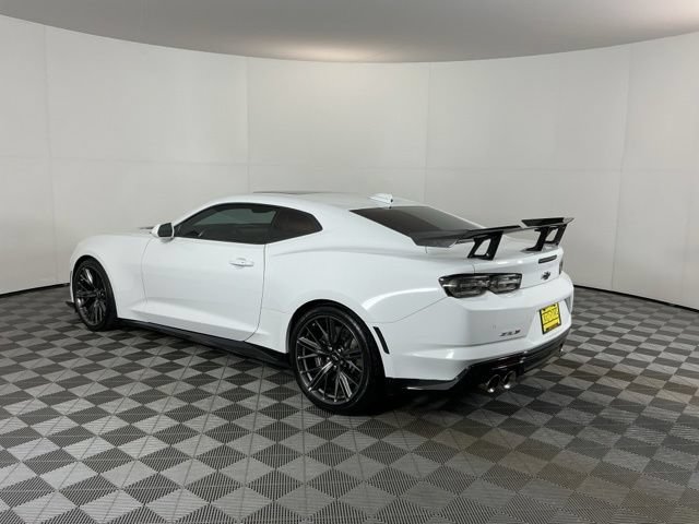 Used 2020 Chevrolet Camaro ZL1 RWD image 7