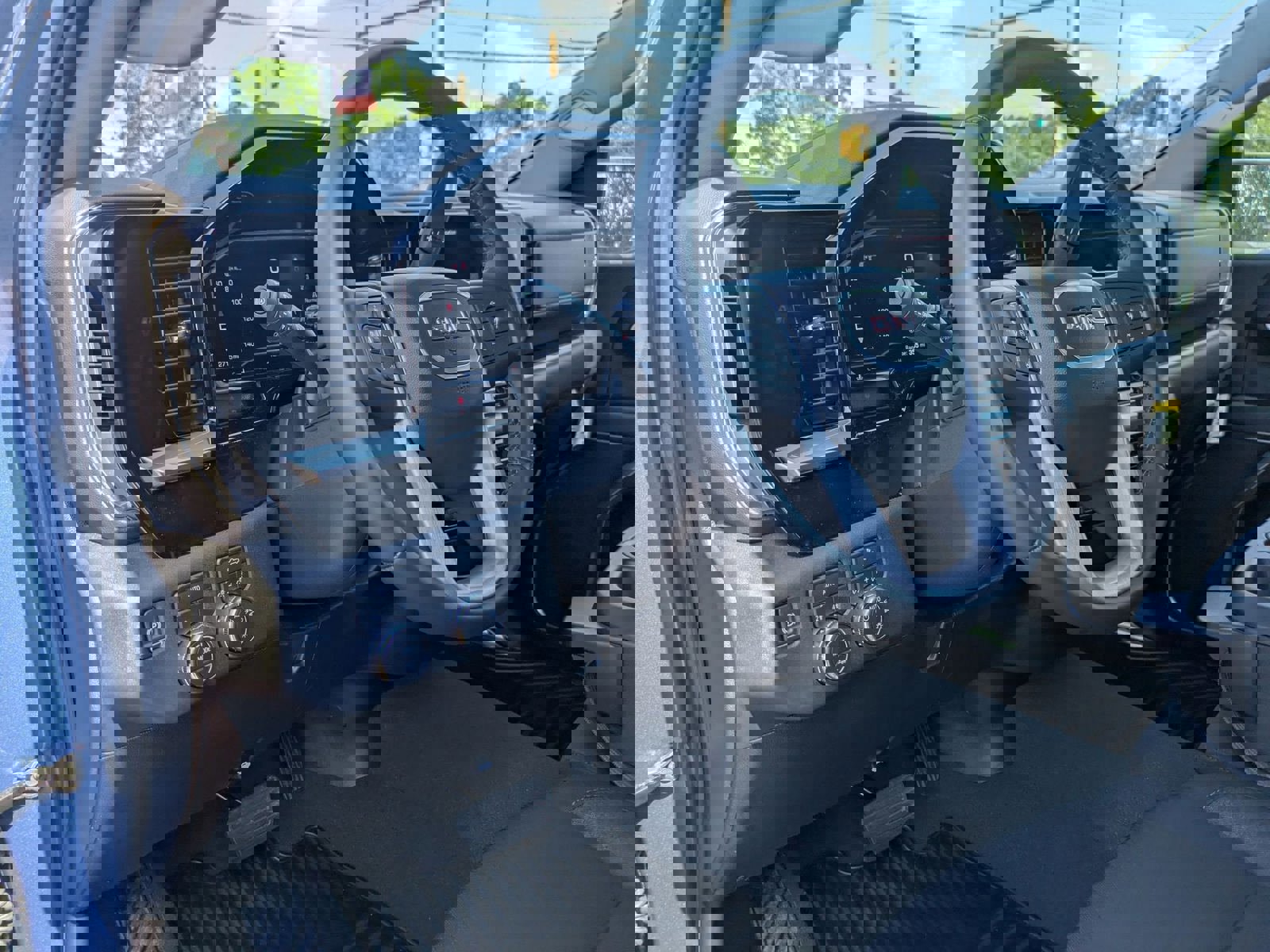 New 2024 GMC Sierra 1500 SLE w/ Preferred Package image 10