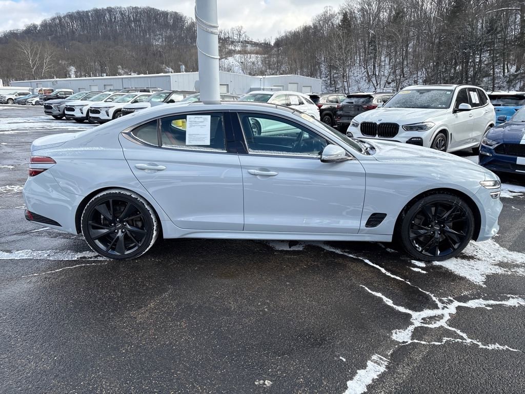 Used 2022 Genesis G70 3.3T w/ Sport Advanced Package image 6