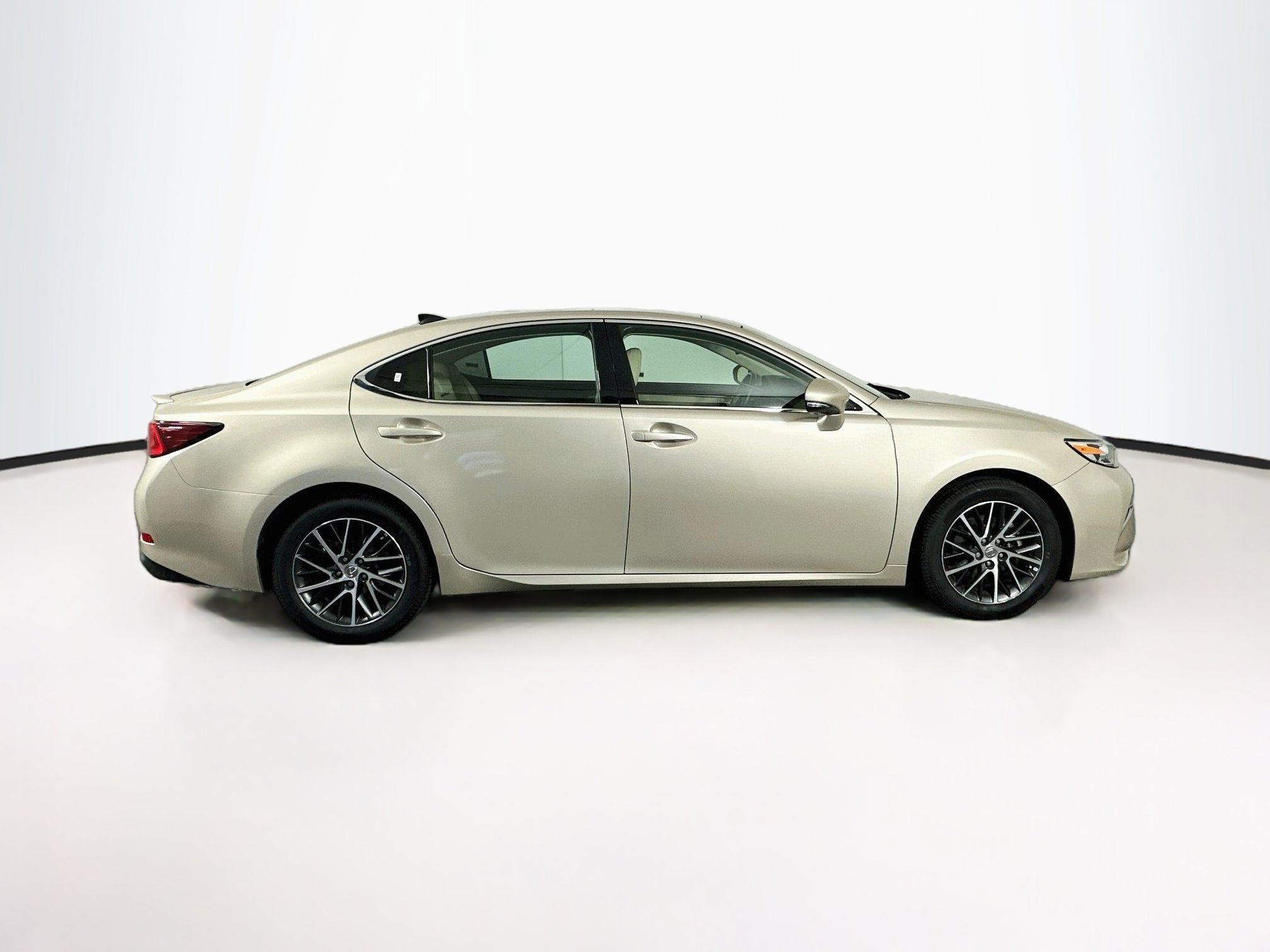 Used 2017 Lexus ES 350 w/ Navigation System Package FWD image 10