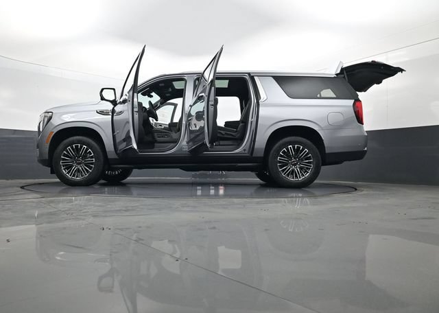 New 2026 GMC Yukon XL Elevation w/ Elevation Premium Package AWD/4WD image 35